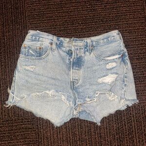 Levi 501 Lightwash Denim Shorts